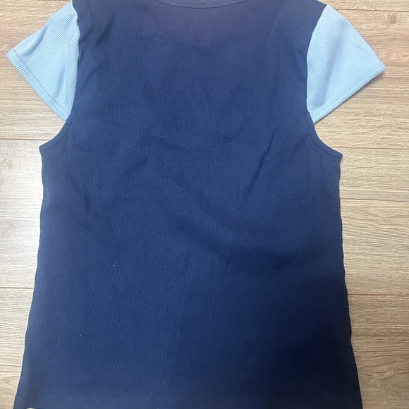 NWOT Maeve Cutout Colorblock Baby Tee in size L - Picture 5 of 7